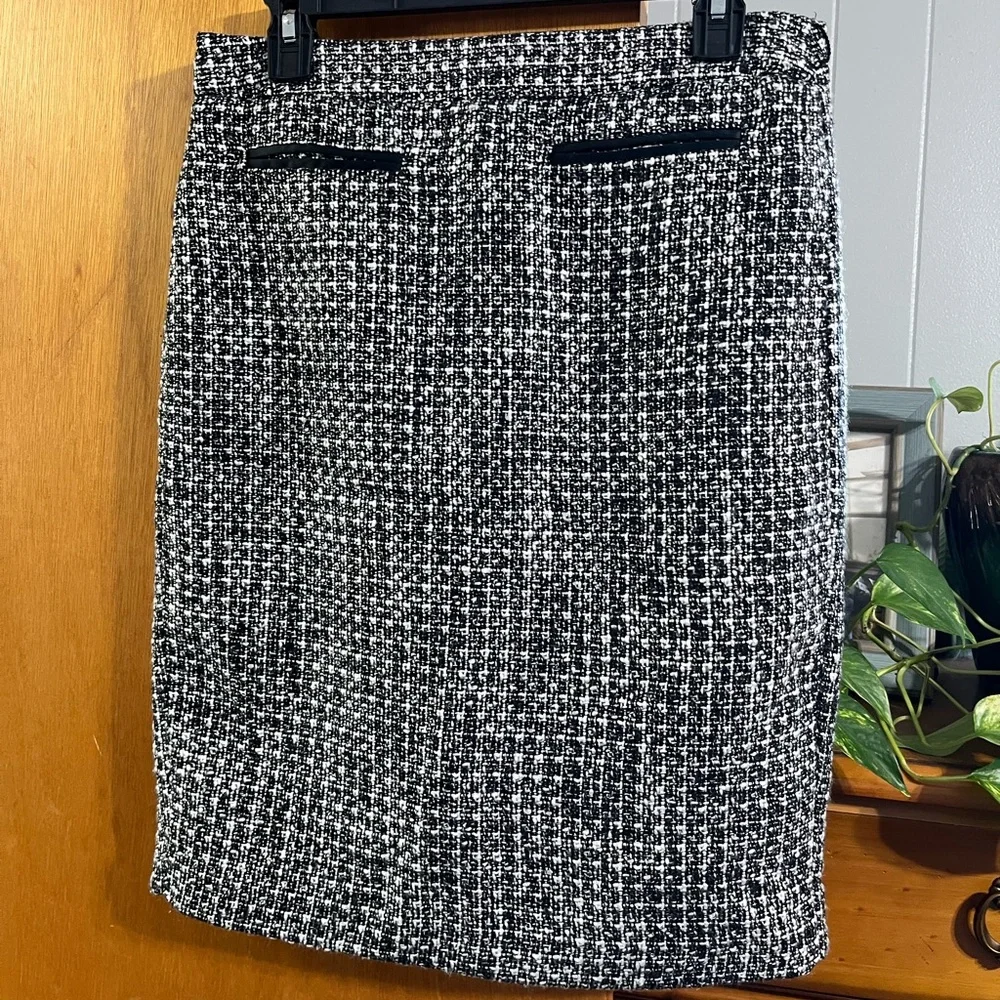 Worthington Black and White Speckled Size 10 Pencil Skirt - Picture 3 of 9